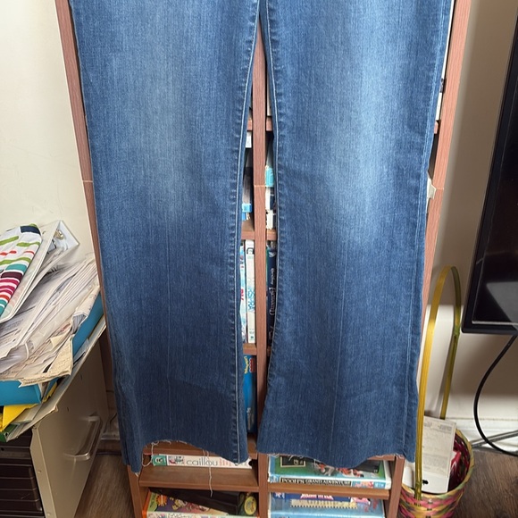 Joe’s “The Molly” High Rise Flare Flawless Jeans Sz 32 - Picture 4 of 13